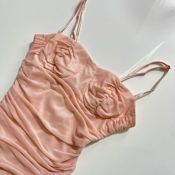 Superdown Tamzin Ruched Mini Dress - Picture 4 of 10